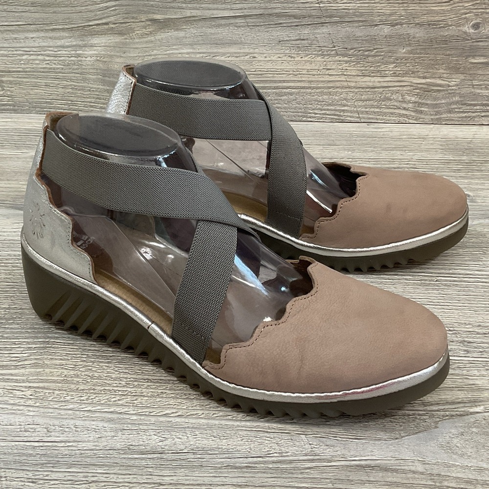 Fly London Lago Low Wedge Leather Closed Toe Heels Womens Size 8-8.5 US 39 EU